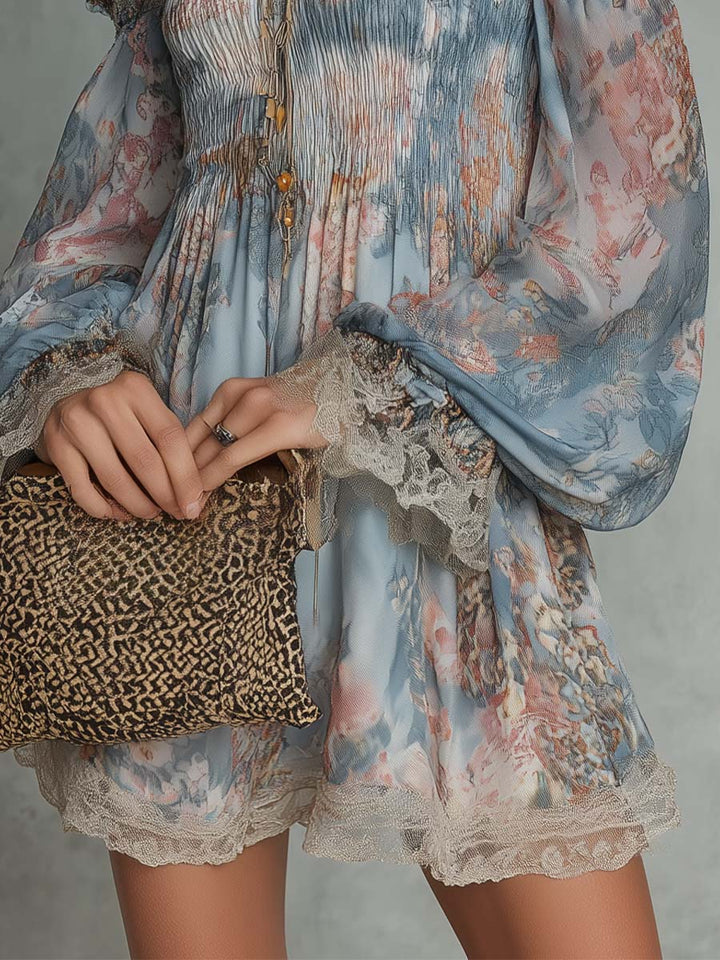 Romane | Mini Vestido de Gasa Plisada con Hombros Descubiertos y Flores Románticas
