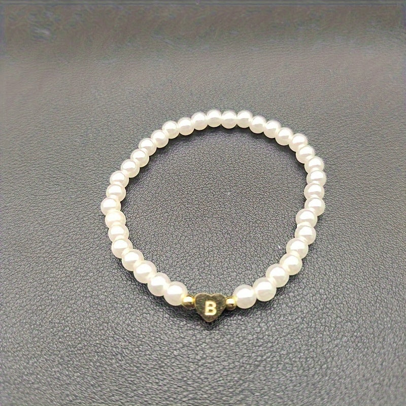 Pulsera Chic con Inicial en Forma de Corazón (A–Z)