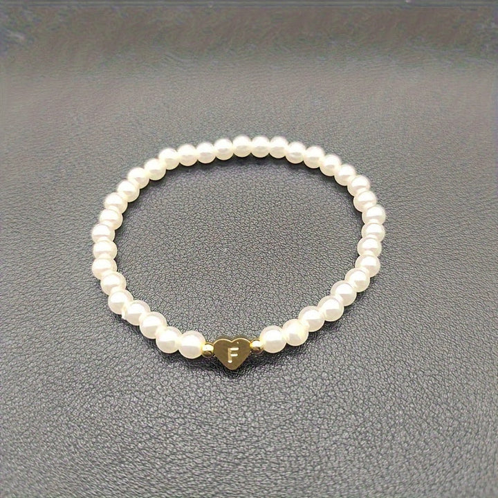 Pulsera Chic con Inicial en Forma de Corazón (A–Z)