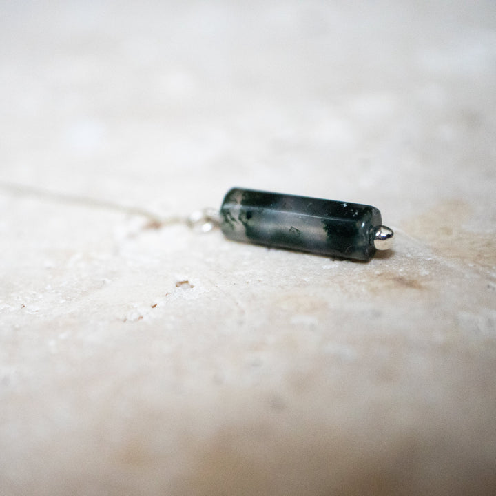 Pendientes Threader de Filigrana con Ágata Musgo – Plata de Ley 925, hecho a mano