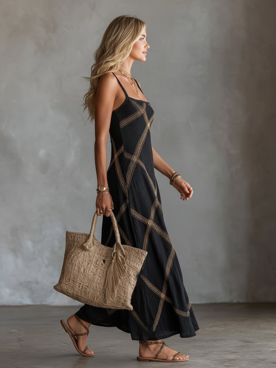 Vittoria – Vestido Geométrico Negro Camello