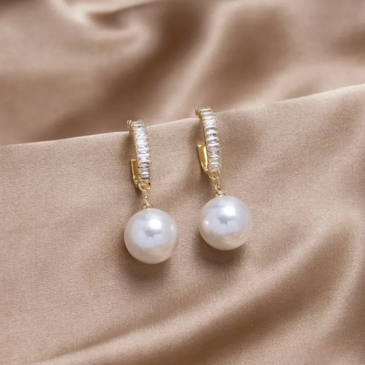 Pendientes elegantes con perla y circonita