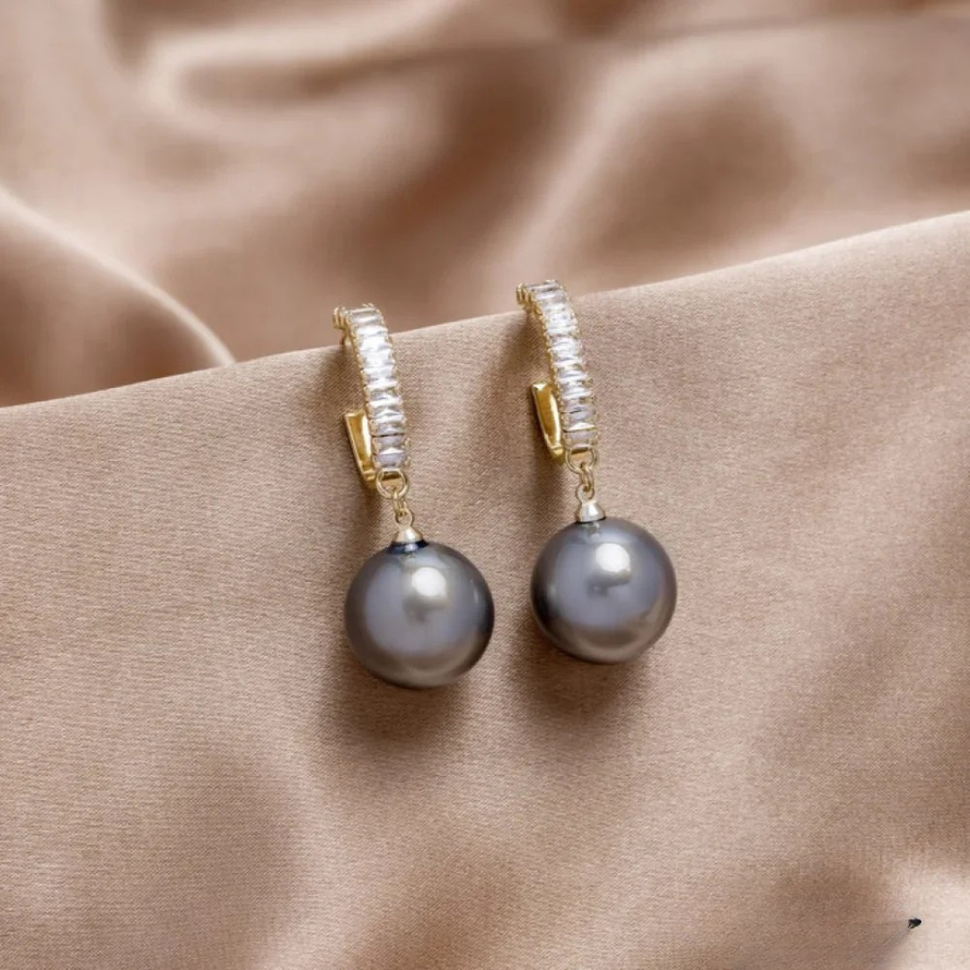 Pendientes elegantes con perla y circonita