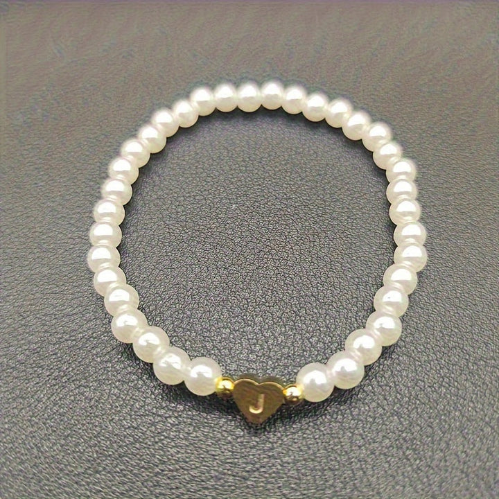 Pulsera Chic con Inicial en Forma de Corazón (A–Z)