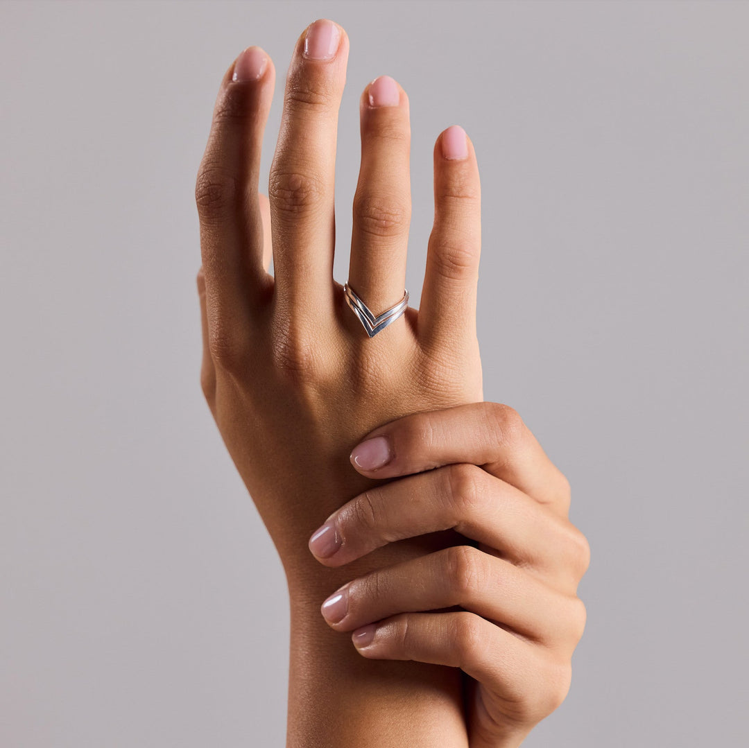 Anillo Chevron doble de Plata 925 Esterlina hecho a mano
