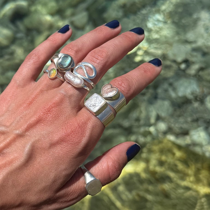 Anillo Statement Welle Swirl en Plata de Ley 925 asimétrico hecho a mano