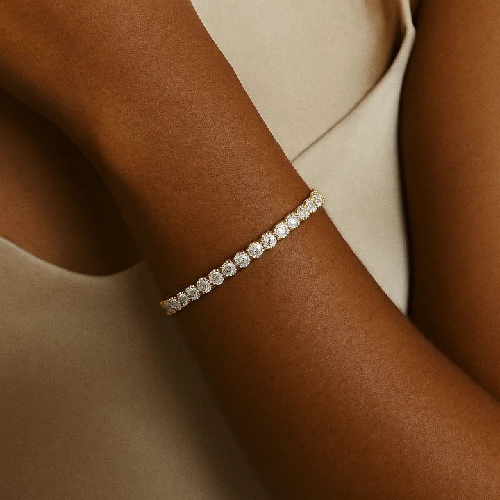 Pulsera de tenis de oro con moissanita