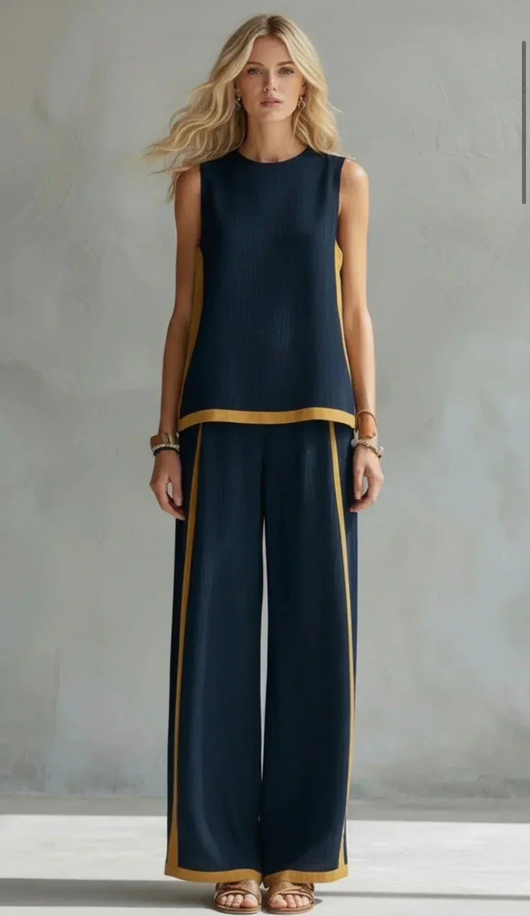 Ursula – Un conjunto chic y relajado de un chaleco y un pantalón con detalles bicolores