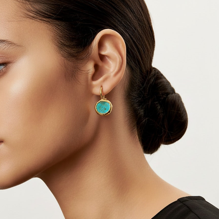 Pendientes de oro con piedra turquesa