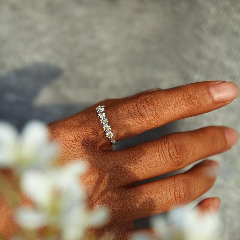 Anillo Margarita – Plata & Dulzura Pintada