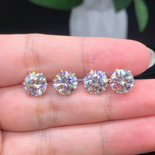 Pendientes de oro blanco elegantes Tera