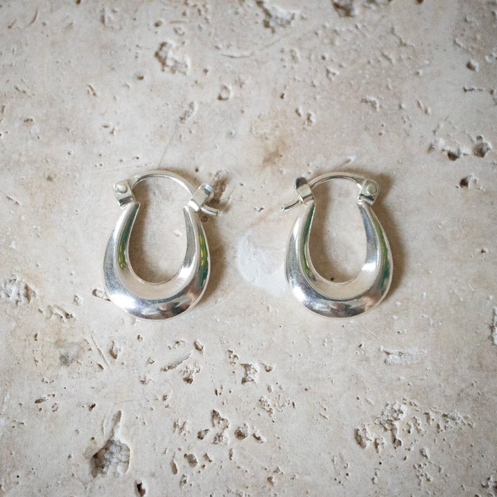 Aros Pequeños Chunky - Pendientes Ovalados de Plata 925