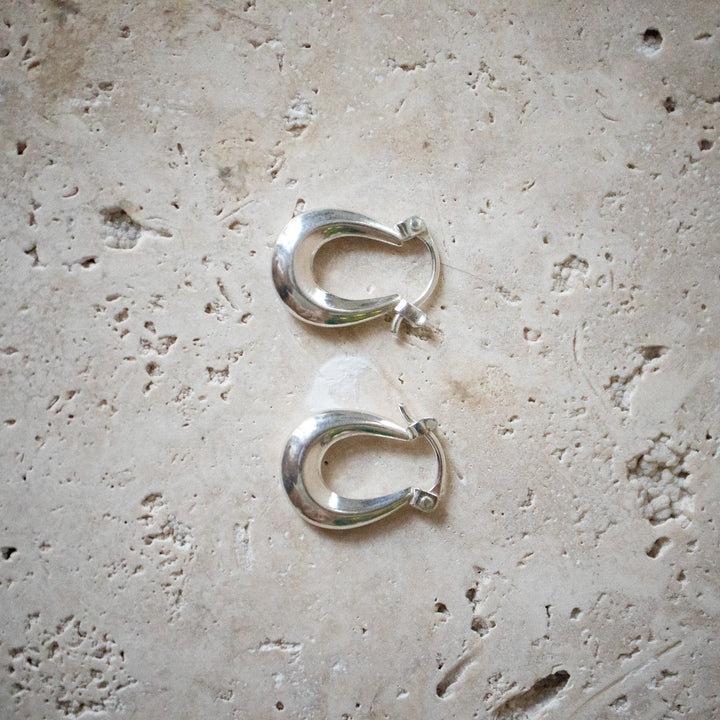 Aros Pequeños Chunky - Pendientes Ovalados de Plata 925