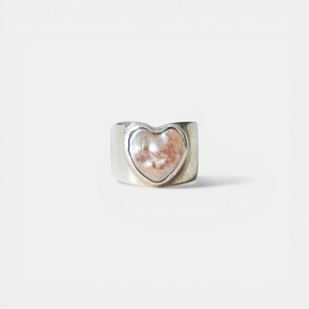 Anillo de sello ancho con corazón de plata esterlina 925 y perla de agua dulce natural - como se vio en Insta