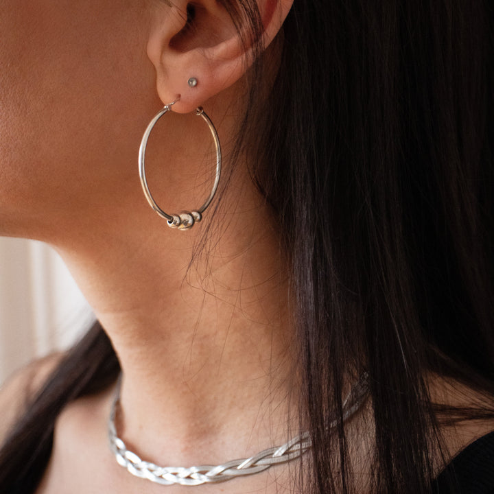 Aros de Plata Esterlina 925 con Bolas Móviles, Pendientes en Diferentes Tamaños