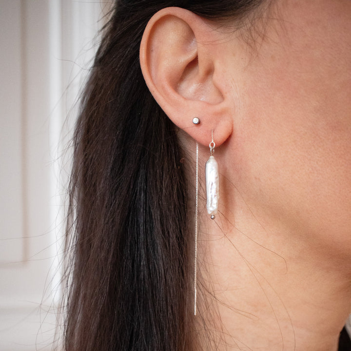 Pendientes Threader con Perla de Agua Dulce – Plata 925
