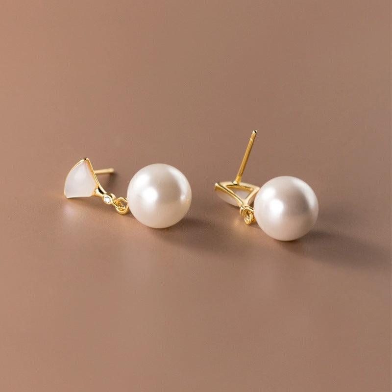 Pendientes de plata elegantes con perlas
