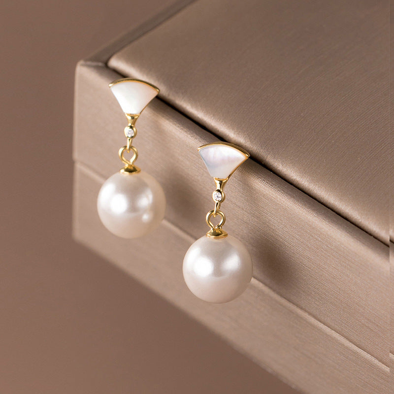 Pendientes de plata elegantes con perlas