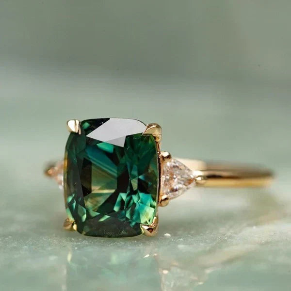 Anillo de Oro con Piedra Inspirado en el Vintage