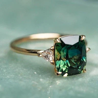 Anillo de Oro con Piedra Inspirado en el Vintage