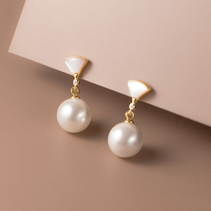 Pendientes de plata elegantes con perlas