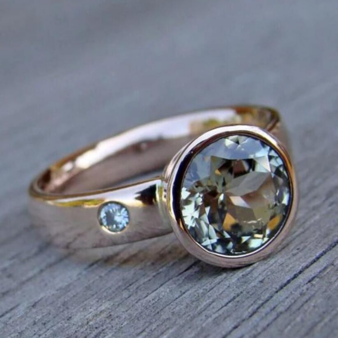Anillo Vintage Grabado con Finas Zirconias