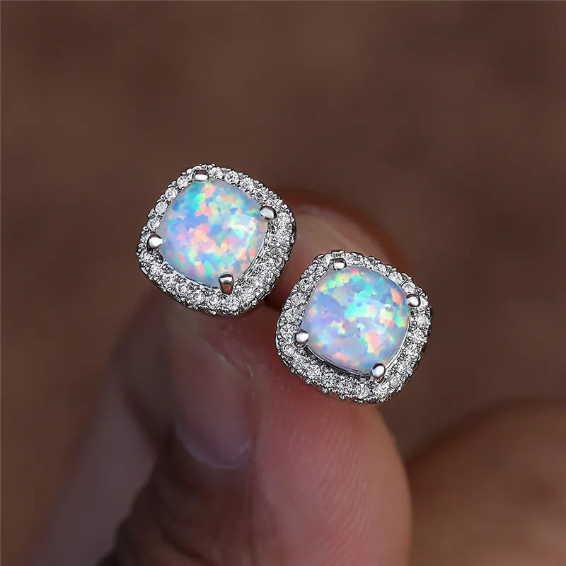 Pendientes Elegantes de Plata con Ópalo de Fuego Blanco Redondo