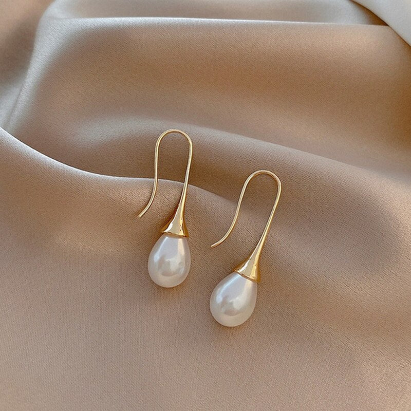 Pendientes de gota con perlas