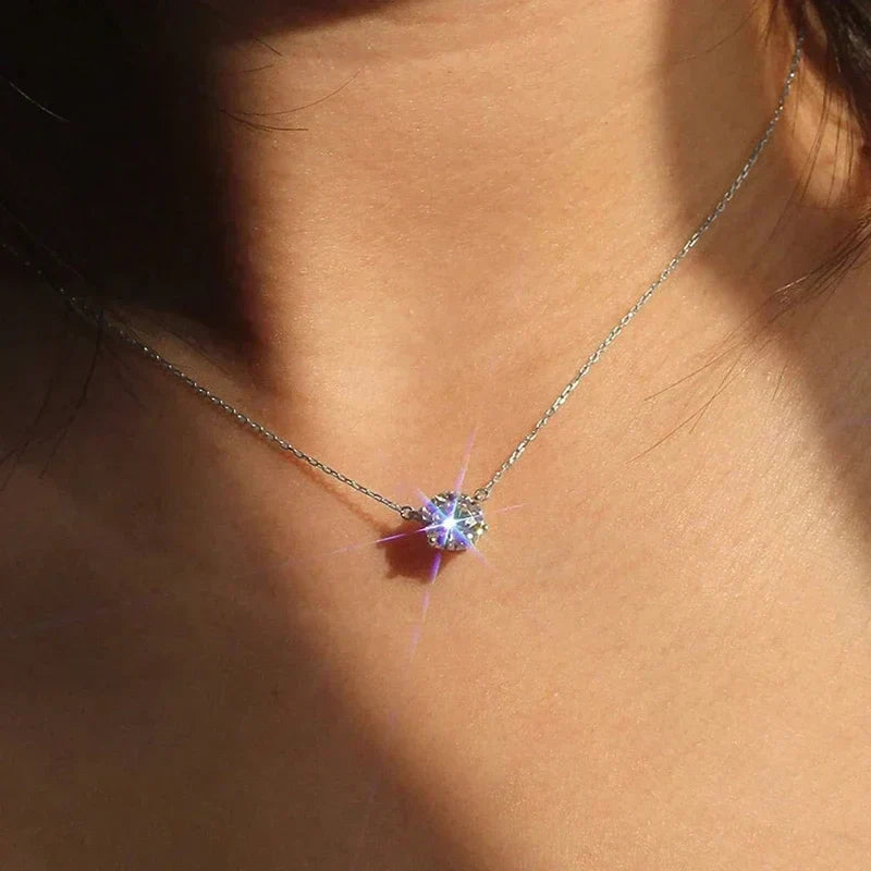 Pendiente Solitario Elegante con Cristal