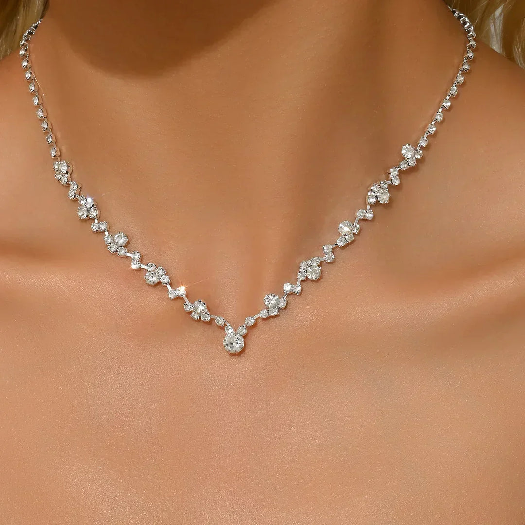 Collar de boda elegante con diamantes