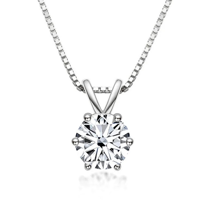 Collier Solitaire Elegante con Moissanita