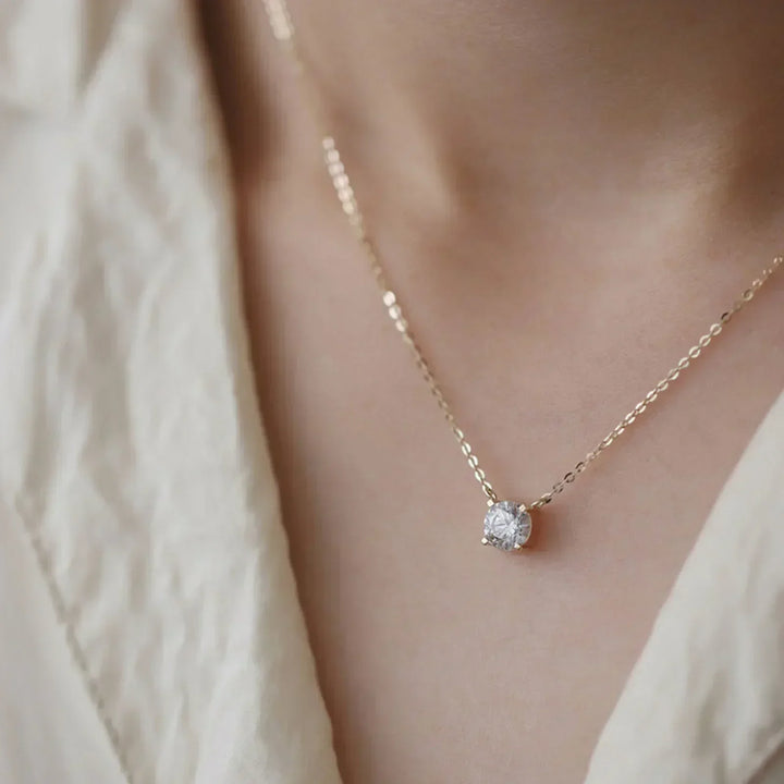 Collar Bañado en Oro con Zircón