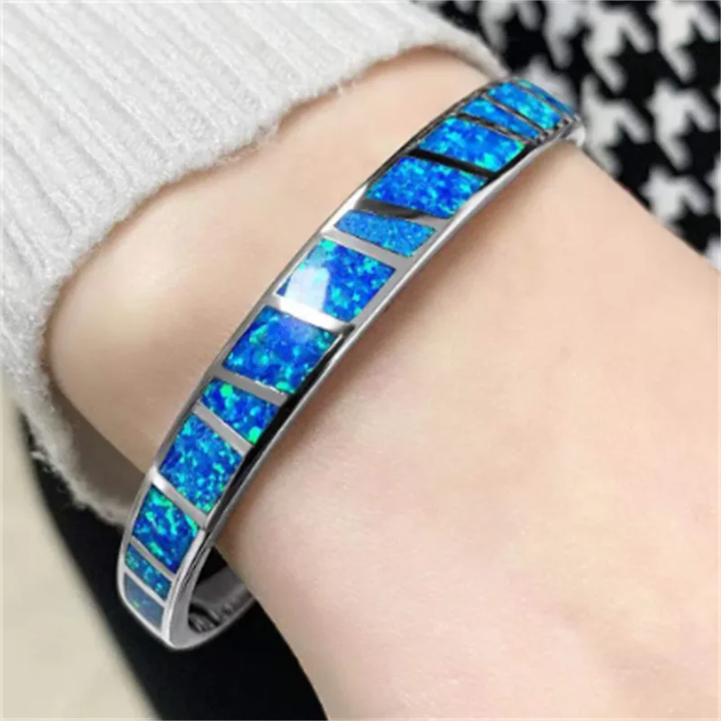 Pulsera de Ópalo de Fuego Azul Ajustable en Plata
