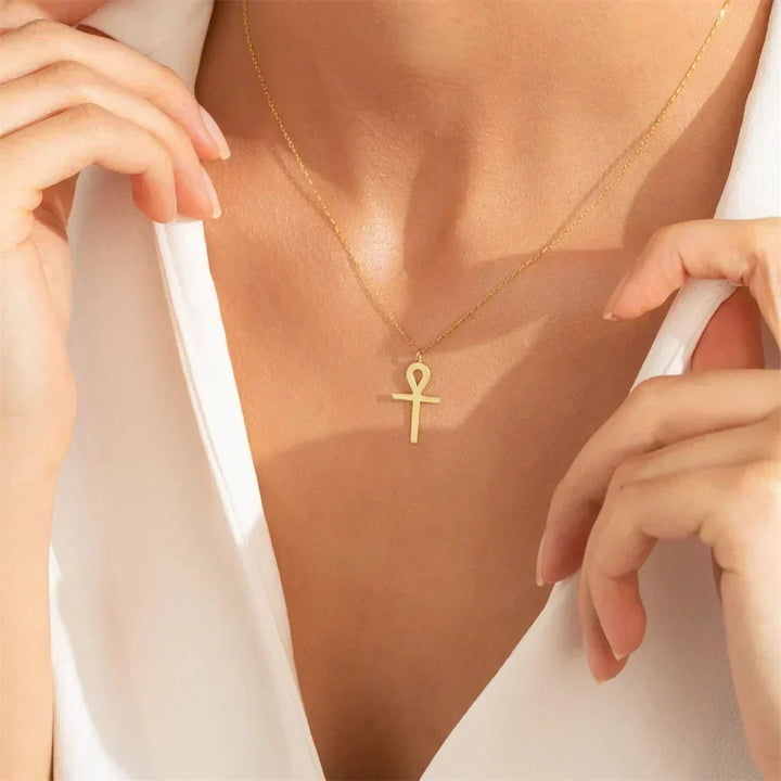Collar con Colgante Ankh de Oro