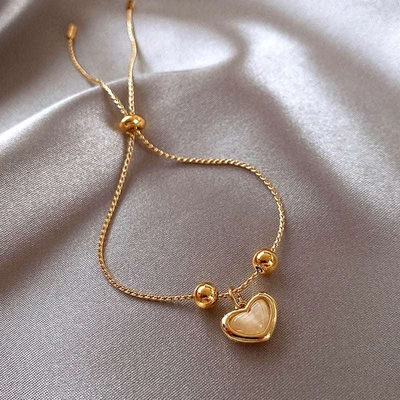 Pulsera en Forma de Corazón en Ópalo Durazno Dorado