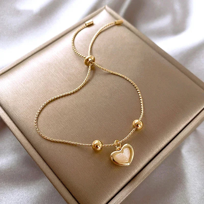 Pulsera en Forma de Corazón en Ópalo Durazno Dorado