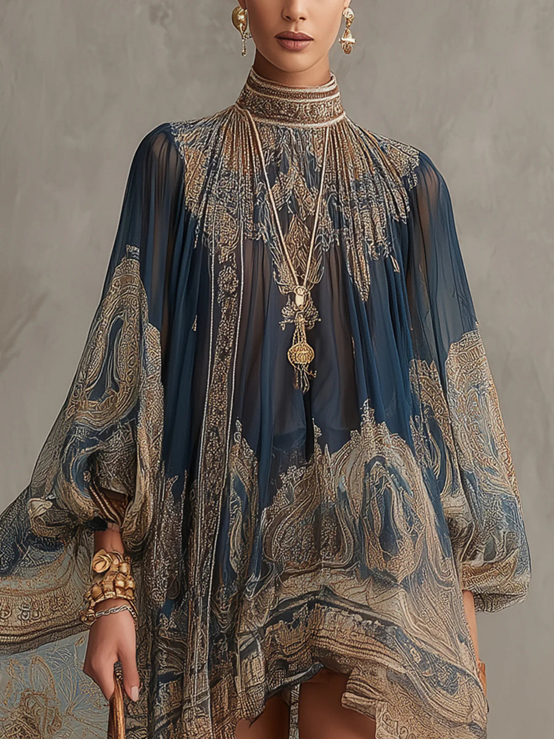 Bérénice | Mini Vestido de Muselina Asimétrica con Estampado Barroco en Azul Marino y Cuello Alto