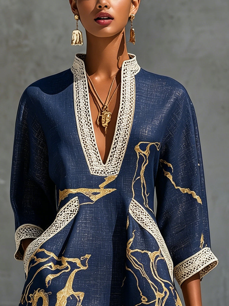 Cosette | Mini Vestido en Encaje Azul Marino con Patrón Dorado y Escote en V
