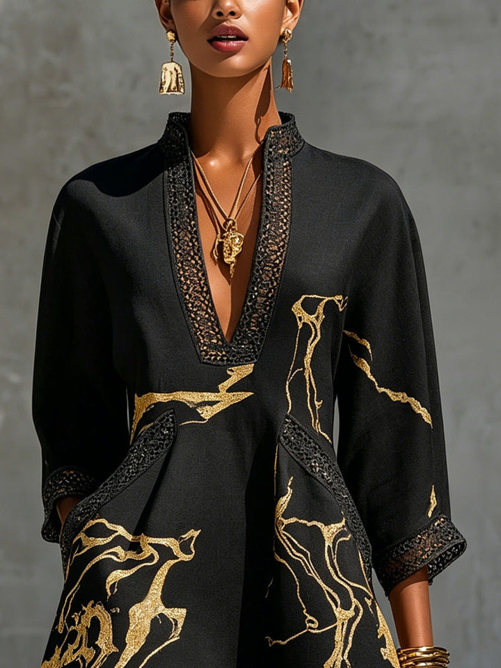 Léonie | Mini Vestido de Encaje Negro Tejido con Patrón Dorado y Escote en V
