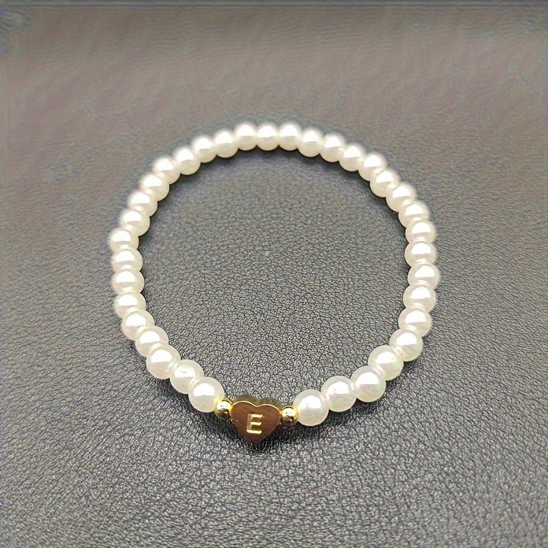Pulsera Chic con Inicial en Forma de Corazón (A–Z)