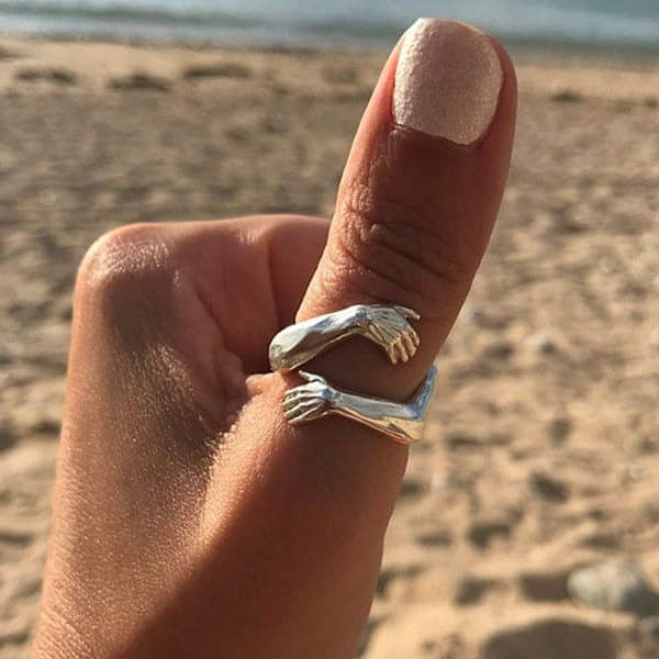 Anillo de Abrazo de Plata Ajustable