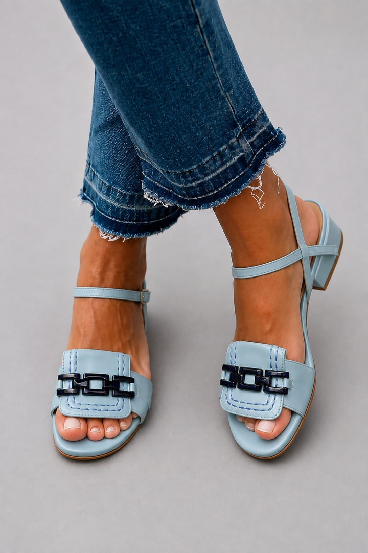 Sandalias Azzurra en azul celeste