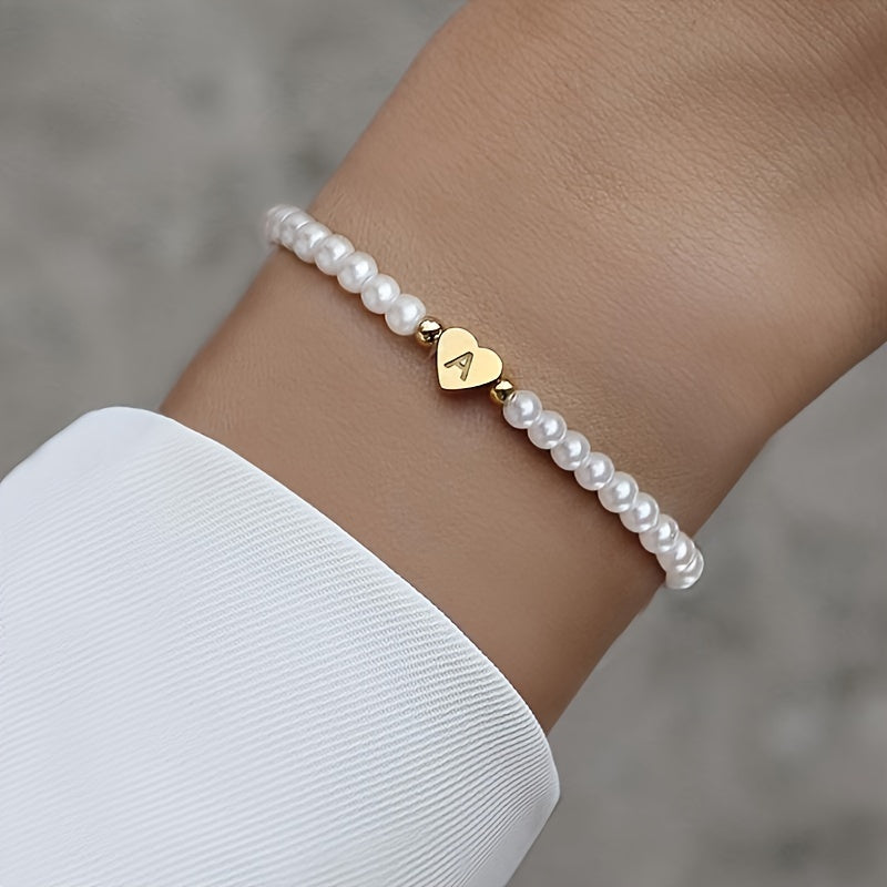 Pulsera Chic con Inicial en Forma de Corazón (A–Z)