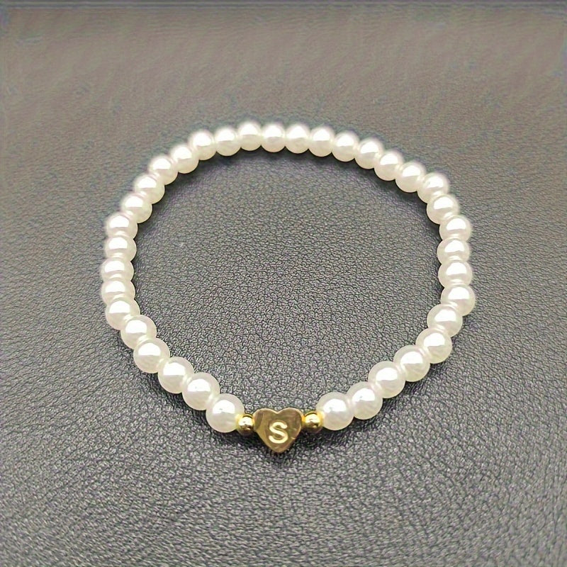 Pulsera Chic con Inicial en Forma de Corazón (A–Z)