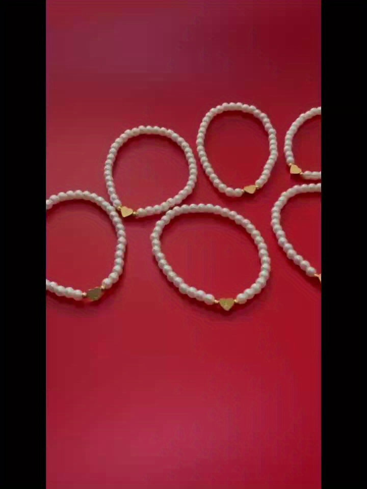 Pulsera Chic con Inicial en Forma de Corazón (A–Z)