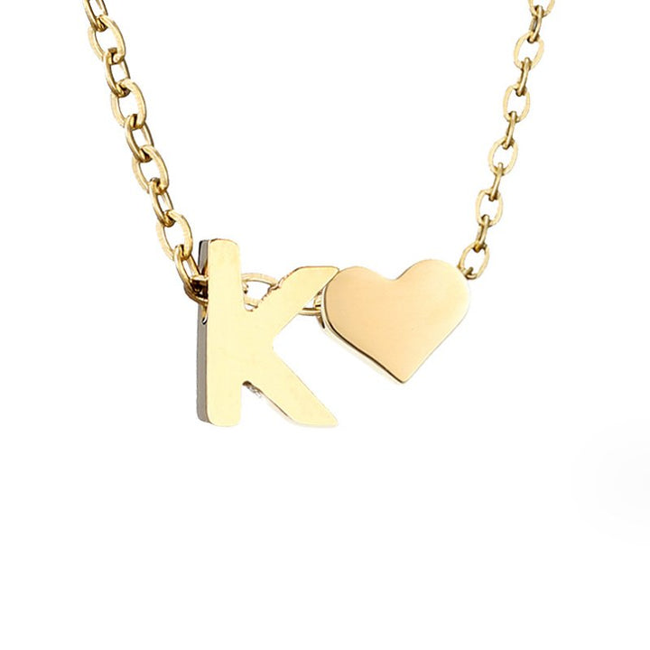 Collar Inicial Intemporal con Colgante de Corazón