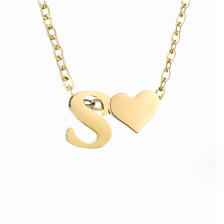 Collar Inicial Intemporal con Colgante de Corazón