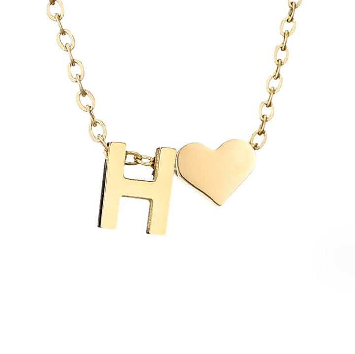 Collar Inicial Intemporal con Colgante de Corazón