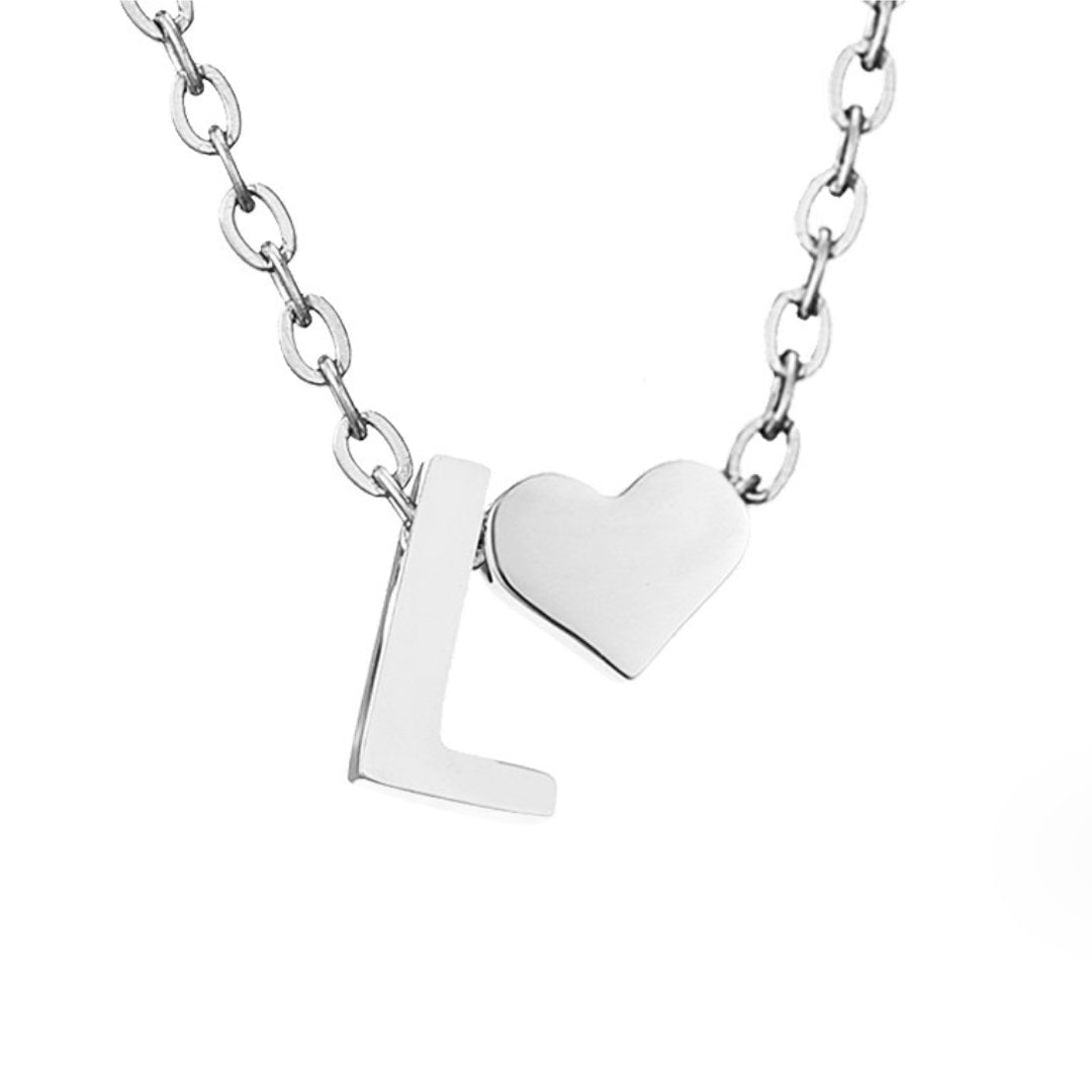 Collar Inicial Intemporal con Colgante de Corazón