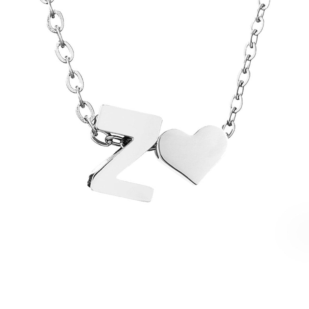 Collar Inicial Intemporal con Colgante de Corazón